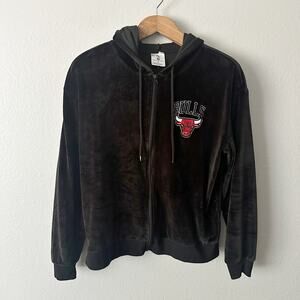NBA Chicago Bulls Black Velour Zip Up Track Jacket women’s size large
